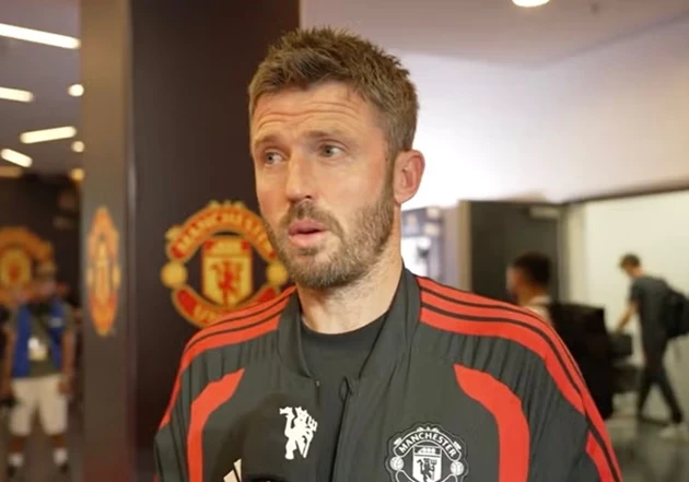 HLV Carrick cần phải tìm cách khắc phục vấn đề của Man Utd sau trận thua Milan. Ảnh: MUTV