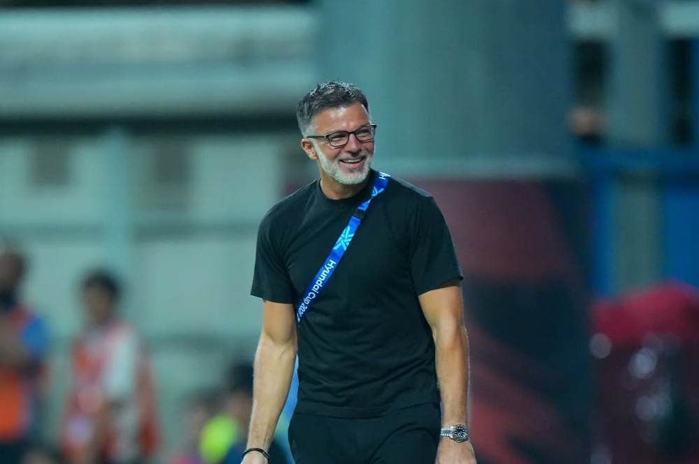 Lối đá thực dụng của HLV Anthony Hudson đang phát huy hiệu quả tại ASEAN Cup 2026. Ảnh: ĐTQG Thái Lan.