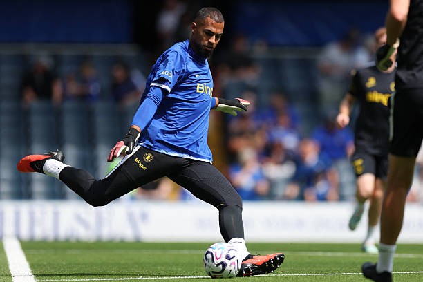 Alan Smith quan ngại về vị trí của Sanchez. Ảnh: Getty Images. 