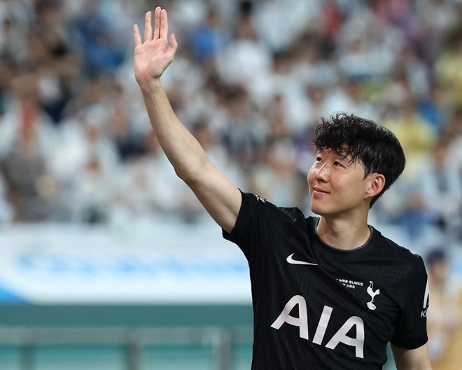Son Heung-min là huyền thoại của Ngoại hạng Anh. Ảnh: Getty.