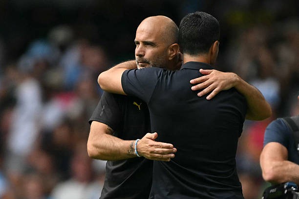 Mikel Arteta không gặp nhiều khó khăn khi đấu trí với Enzo Maresca. Ảnh: Getty Images