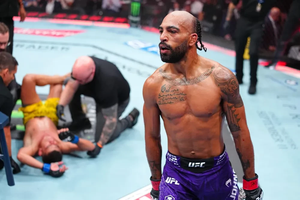 Charles Johnson chiến thắng tại UFC 330