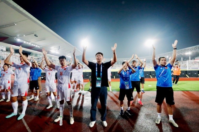 Việt Nam đánh bại Malaysia 2-0. Ảnh: VFF.