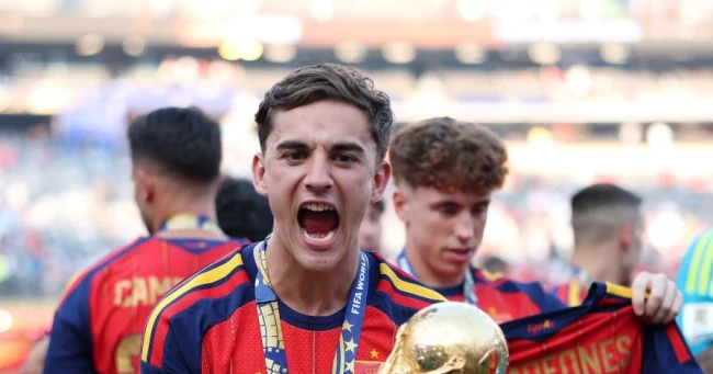 Man Utd quan tâm Gavi. Ảnh: Getty.