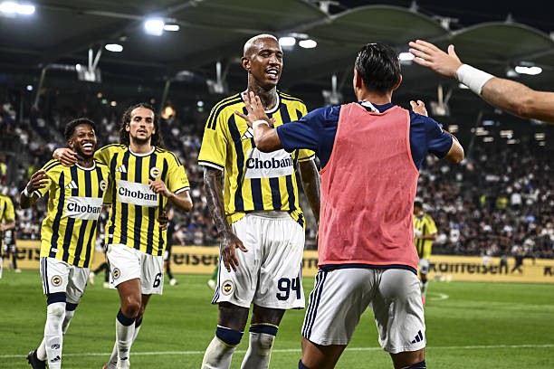 Talisca là niềm hy vọng của Fenerbahce. Ảnh: Getty Images