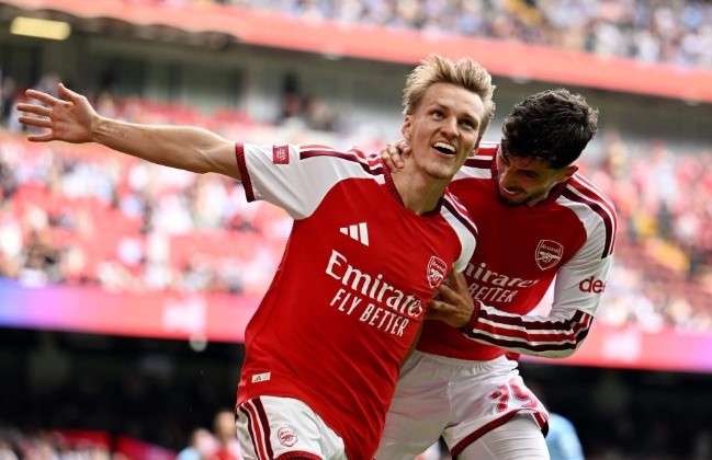 Odegaard thể hiện một màn trình diễn ấn tượng ở Siêu cúp Anh. Ảnh: Getty.