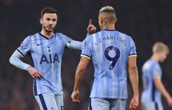 Cả Maddison lẫn Richarlison đều chưa đảm bảo được tương lai tại Tottenham. Ảnh: Getty.
