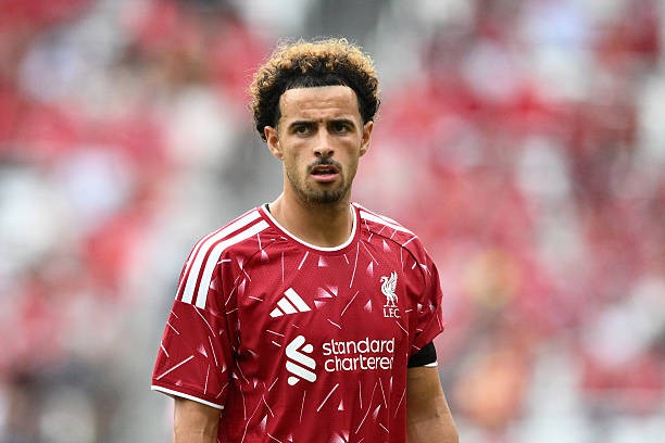 Curtis Jones có thể sớm rời Anfield. Ảnh: Getty Images. 