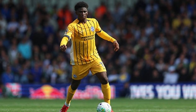 Carlos Baleba sắp cập bến Man United. Ảnh: Getty Images