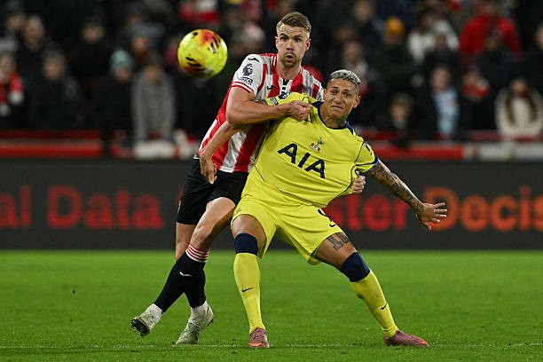 Ngoại Hạng Anh chứng kiến trận derby London ngay ở vòng đấu đầu tiên. Ảnh: Getty Images. 