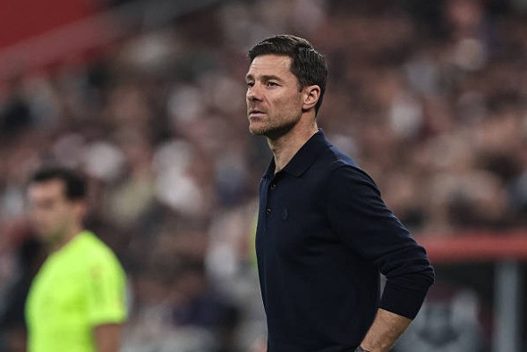 Alonso đối mặt với nhiều thách thức khi trở lại Anh. Ảnh: Getty.