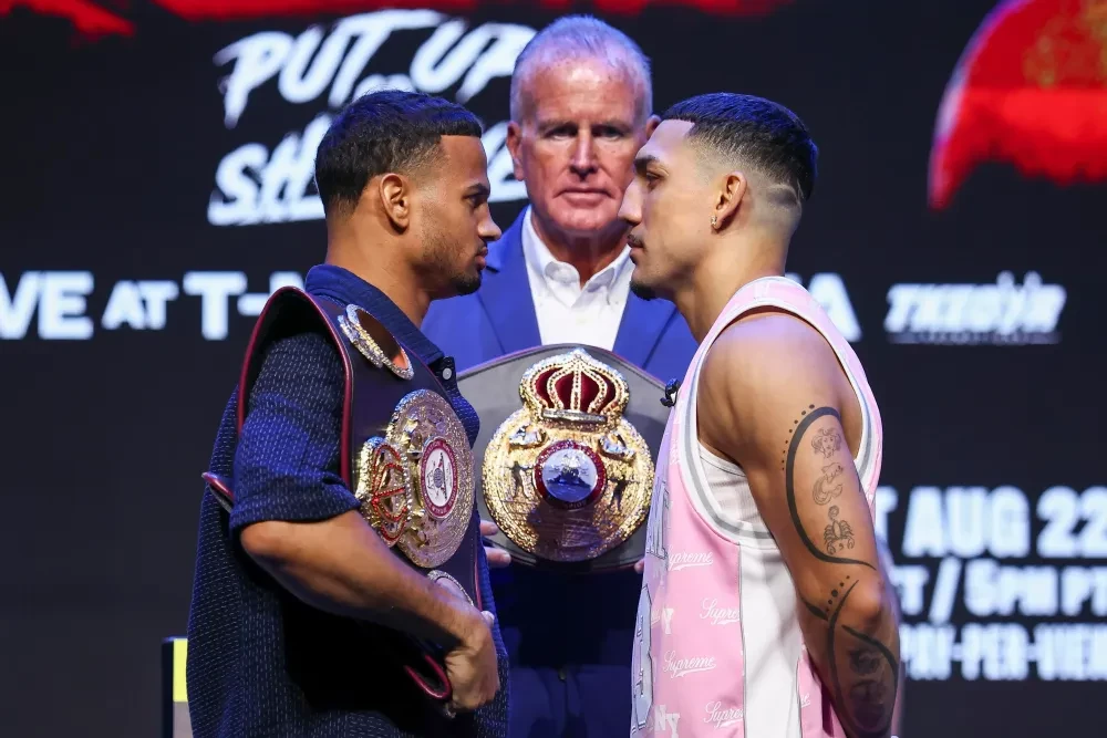 Rolly Romero và Teofimo Lopez trong buổi họp báo