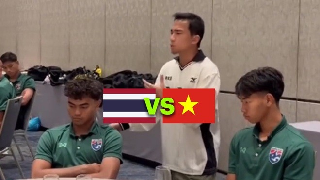  Chanathip đã động viên các đàn em. Ảnh: Thairath.