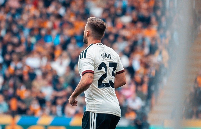 Luke Shaw - 6,2. Shaw chơi ở mức tròn vai trong phòng ngự nhưng gần như 