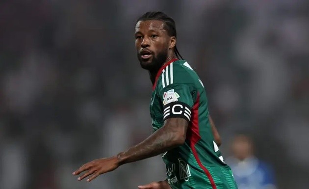 Georginio Wijnaldum cân nhắc gia nhập Real Sal