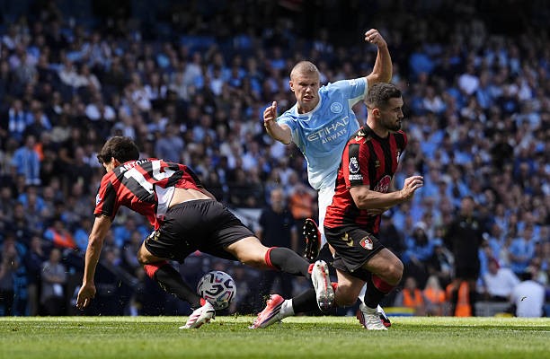 Sau 3 cú dứt điểm, Haaland vẫn chưa thể xuyên thủng mành lưới Bournemouth. Ảnh: Getty Images. 