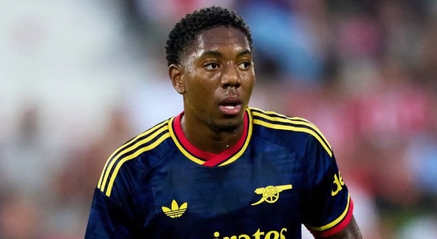 Man Utd quyết theo đuổi Lewis-Skelly. Ảnh: Getty.