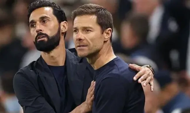 Alonso cùng Chelsea đánh bại Fulham của Arbeloa ở vòng 1 Ngoại hạng Anh. Ảnh: Getty.