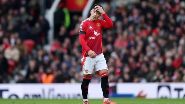 Tiền sử chấn thương dày đặc ảnh hưởng tương lai Lisandro Martinez ở Old Trafford. Ảnh: Getty.