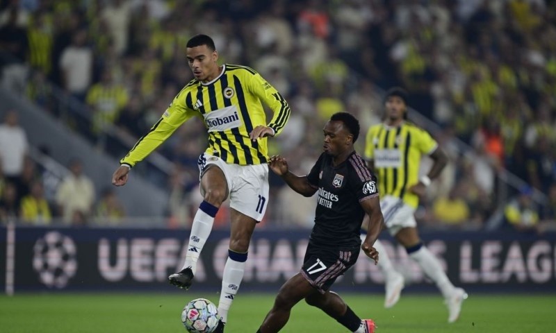 Fenerbahce và Lyon hoà nhau trong trận lượt đi. Ảnh: Getty Images.