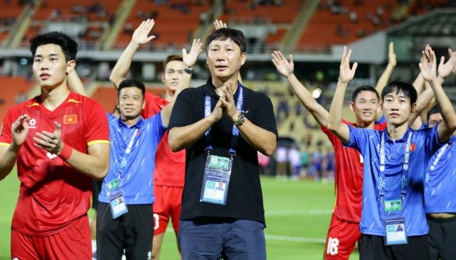 HLV Kim Sang-sik được kỳ vọng giúp Việt Nam vô địch ASEAN Cup 2026. Ảnh: VFF.