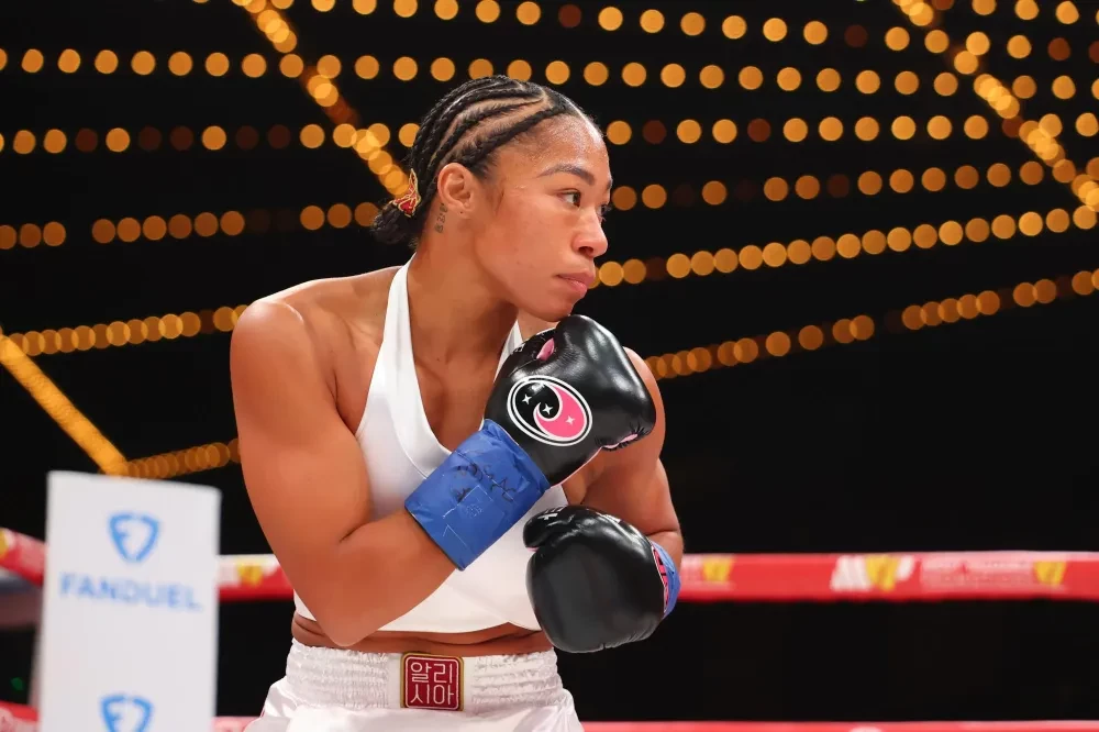 Alycia Baumgardner thi đấu tại New York