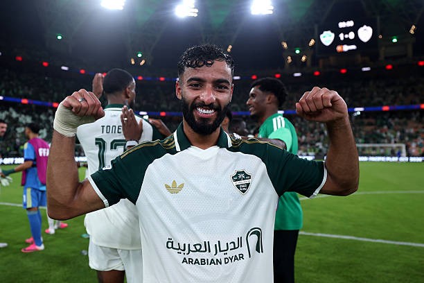 Saleh Abu Al-Shamat ghi bàn duy nhất giúp Al Ahli đánh bại