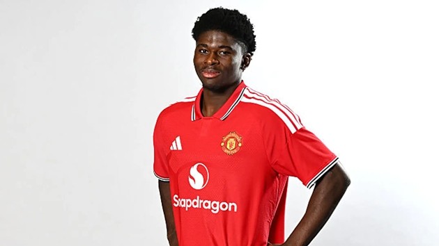 Carlos Baleba vừa chính thức gia nhập Man United. Ảnh: Getty Images