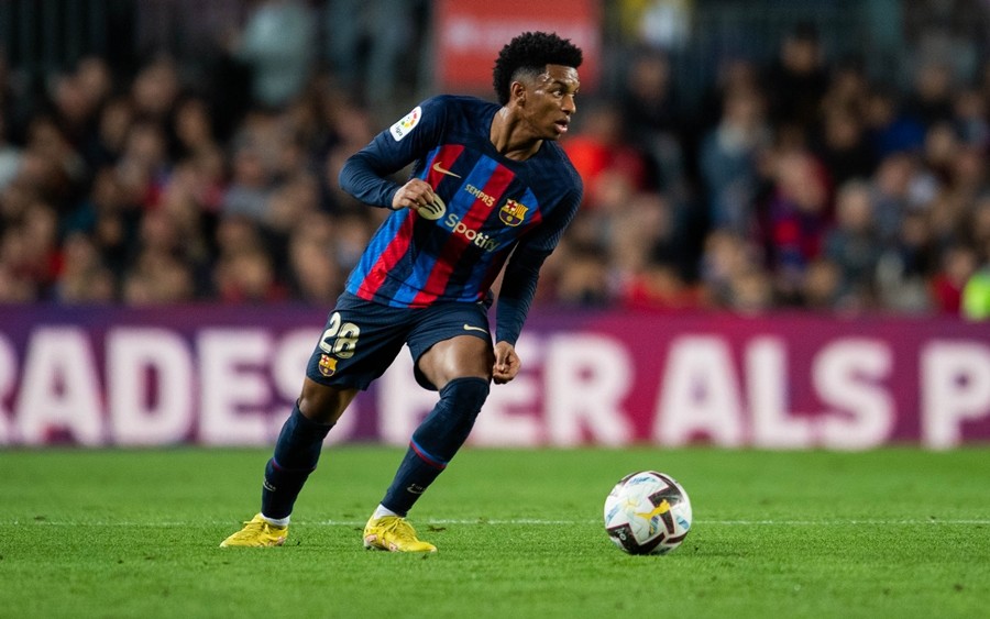 Tiềm năng của Alejandro Balde là không thể bàn cãi. Ảnh: Barcelona FC.