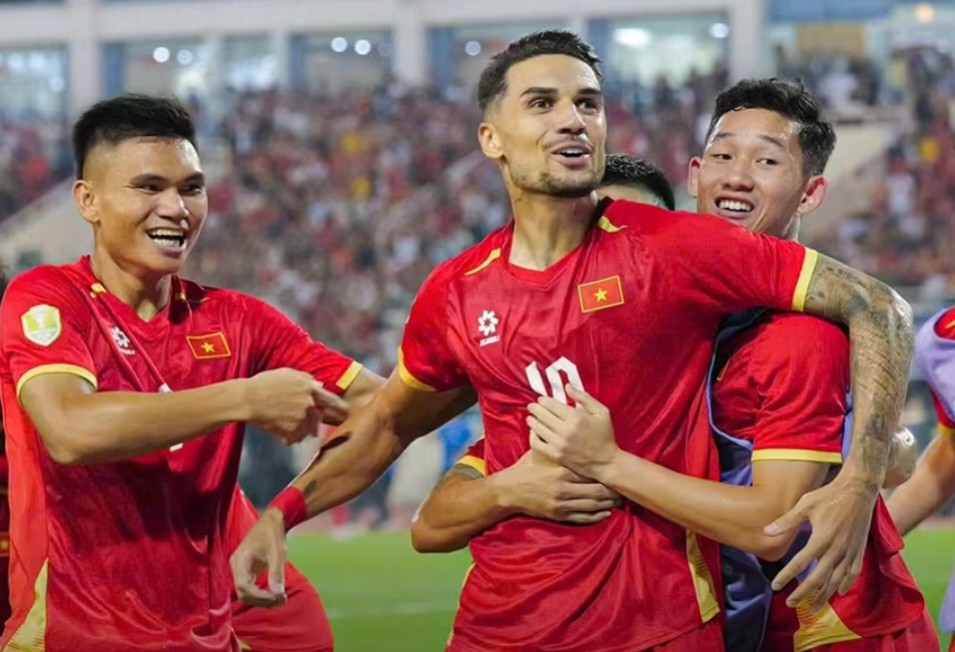 Tuyển Việt Nam cải thiện vị trí trên BXH FIFA sau chiến thắng Thái Lan. Ảnh: VFF.