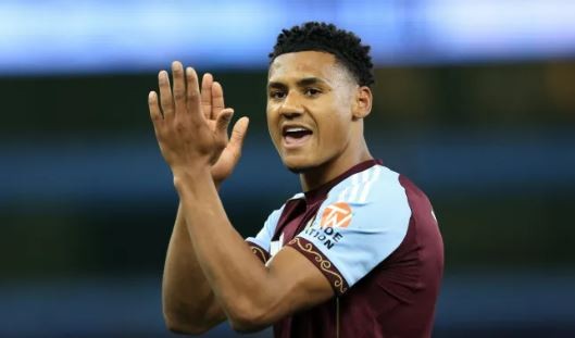 MU có tiếc khi bỏ lỡ Ollie Watkins? Ảnh: Getty Images.
