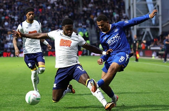 Man City đang cân nhắc việc chiêu mộ Ndiaye. Ảnh: Michael Regan/Getty Images.