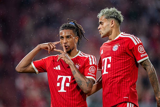 Bayern Munich dễ dàng đánh bại VfB Stuttgart. Ảnh: Alex Grimm/Getty Images
