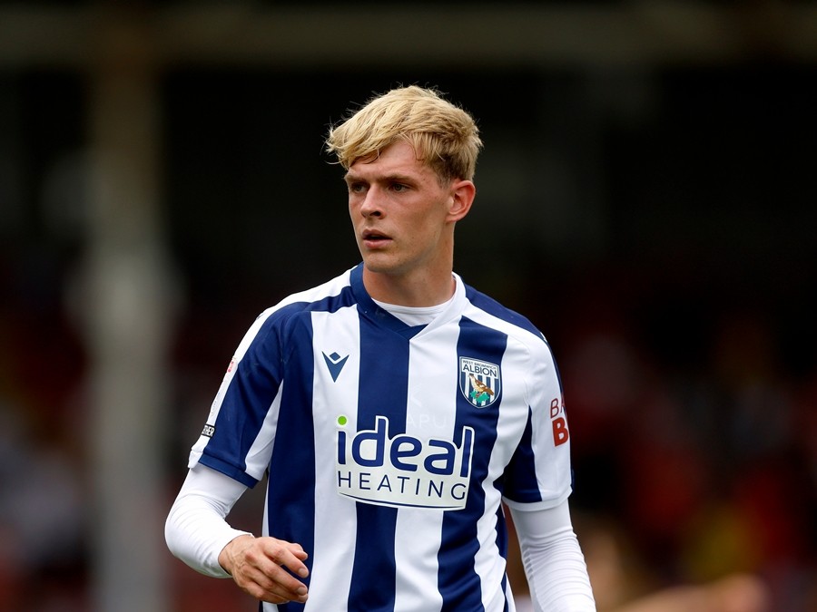 Toby Collyer đã có quãng thời gian thi đấu cho West Brom dưới dạng cho mượn. Ảnh: West Bromwich Albion FC.