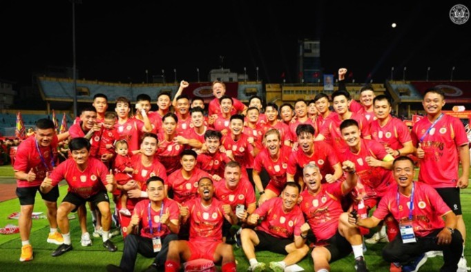 CAHN là đương kim vô địch V.League. Ảnh: CLB CAHN.