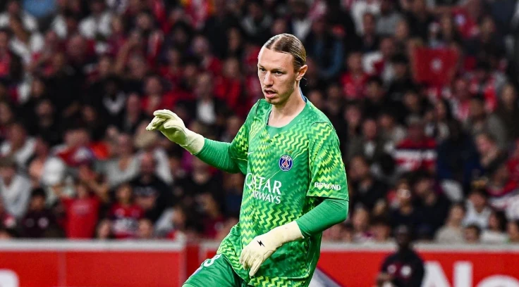 Thủ thành Matvey Safonov của PSG. Ảnh: Philippe Lecoeur/Getty.