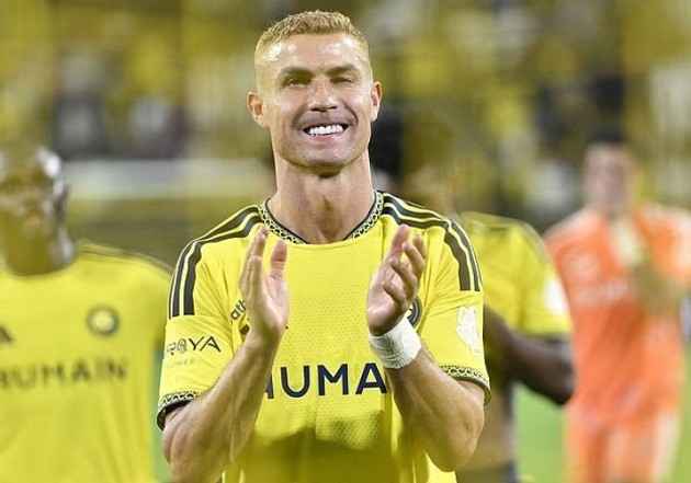 ROnaldo cán mốc 
