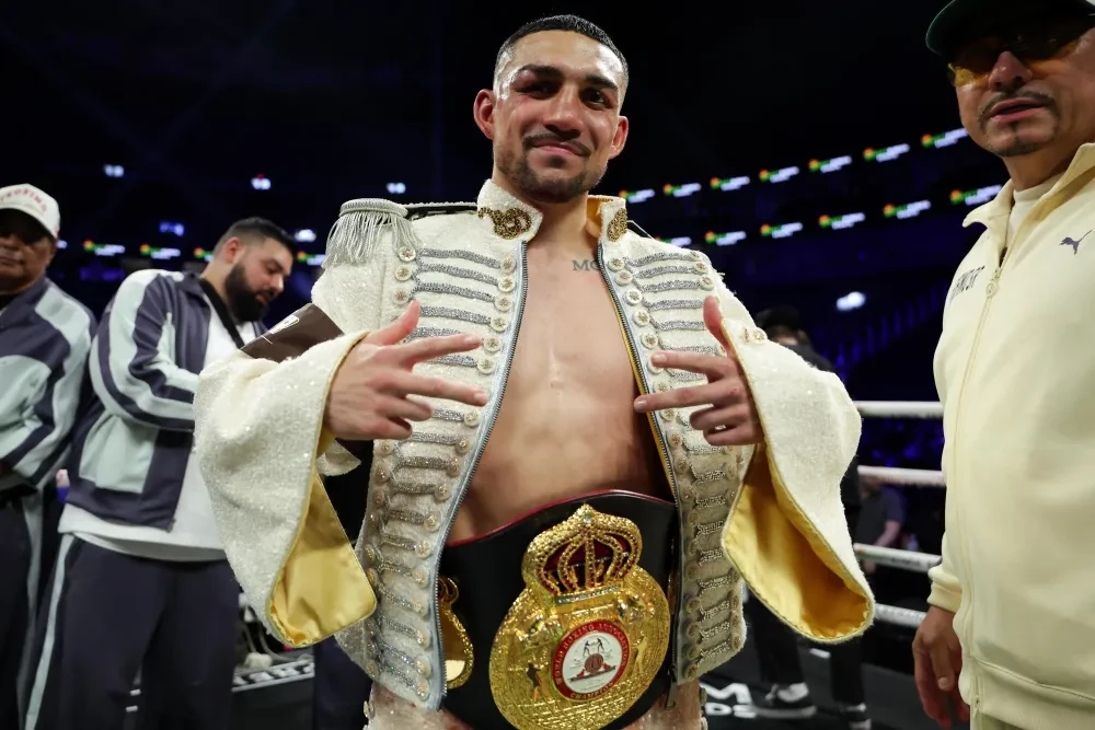 Rolly Romero v Teofimo Lopez