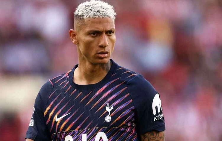 Richarlison muốn rời Tottenham. Ảnh: Jacques Feeney/Getty Images.