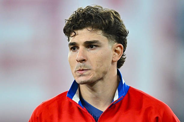 Julian Alvarez quay trở lại tập luyện cùng các đồng đội tại Atletico Madrid. Ảnh: Vince Mignott/DeFodi/Getty Images