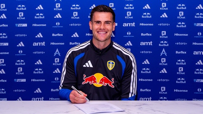  Zetterer đã cập bến Ngoại hạng Anh. Ảnh: Leeds United.