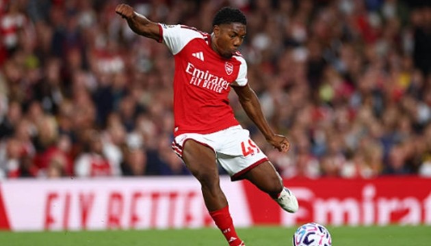 Arteta quyết tâm giữ chân Myles-Skelly. Ảnh: Marc Atkins qua Getty Images