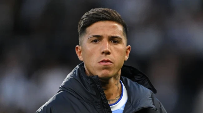Enzo Fernandez có thể cập bến Man City. Ảnh: Mike Hewitt/Getty Images.