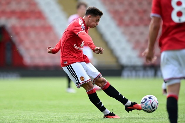 Lacey sớm tạo khác biệt trong lần ra sân trở lại cho U21 Man United. Ảnh: Manchester United via Getty Images.