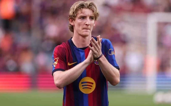 Gordon gây ấn tượng ở Barca. Ảnh: Javier Borrego/Getty Images.