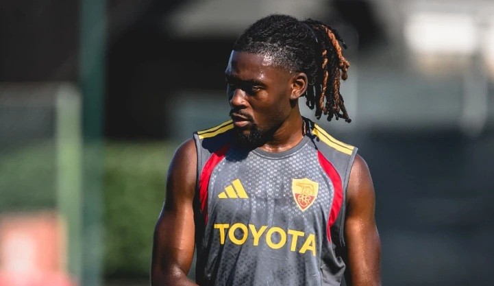 Chelsea chỉ mới tham khảo tình hình của Manu Kone. Ảnh: Fabio Rossi/AS Roma via Getty Images.