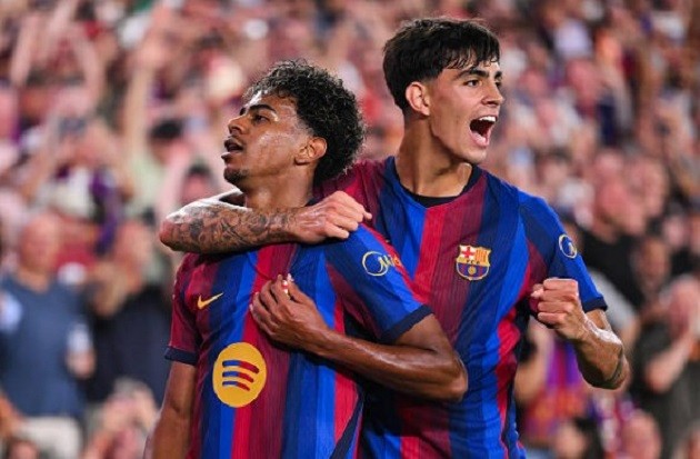 Barca là tập thể trẻ trung nhưng không hề thiếu kinh nghiệm thi đấu đỉnh cao. Ảnh: David Ramos/Getty Images.