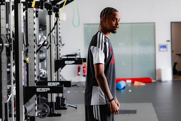 Barcola nhận được nhiều kỳ vọng. Ảnh: Liverpool FC/Liverpool FC via Getty Images.