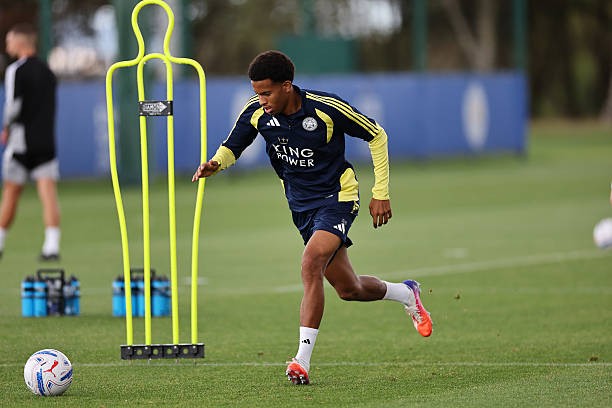 Louis Page là một tài năng sáng giá của Leicester. Ảnh: Plumb Images/Leicester City FC via Getty Images.