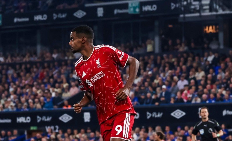 Alexander Isak – 8,4 điểm. Anh đã lập cú đúp để trực tiếp mang về chiến thắng 2-0. Isak thậm chí còn bị từ chối một bàn thắng khác do lỗi việt vị. Ảnh: Liverpool.